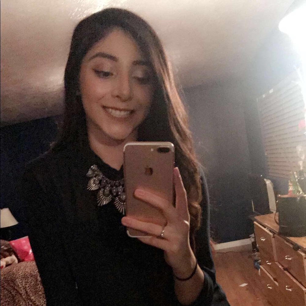 Meet your Posher, Lupe